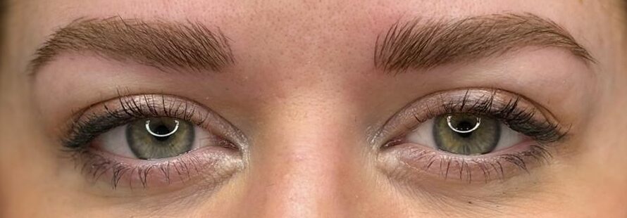 lady with healed combination brows from By Jade
